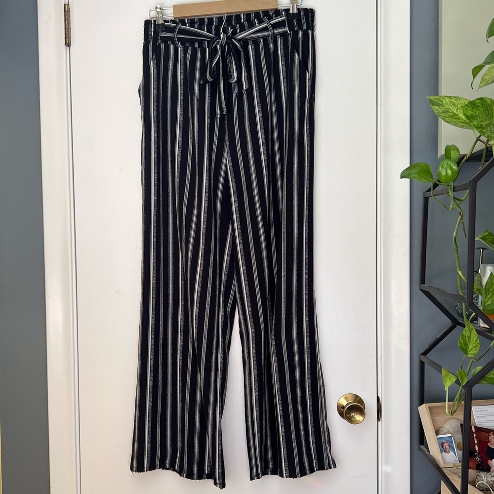 Joe B black and white striped wide leg pants